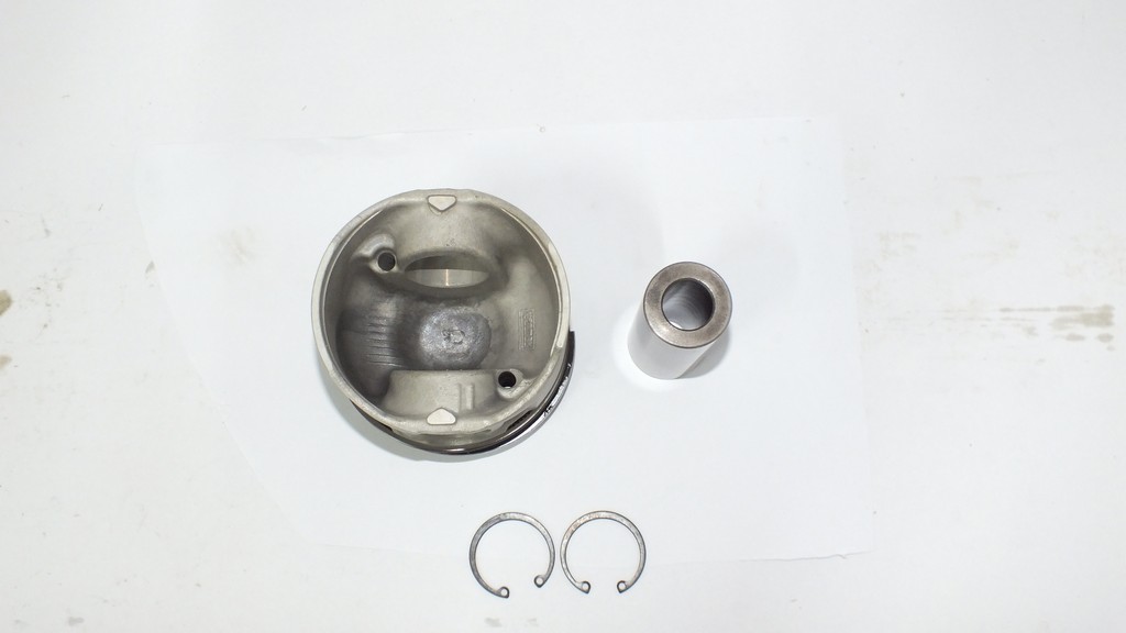 PISTON SEGMAN 050  2-4